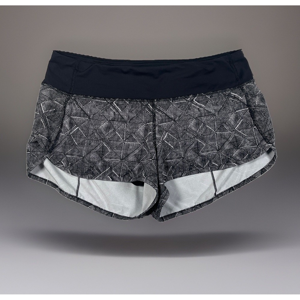 Lululemon Speed Short 2.5" Women's 6 Formation Alpine White Black 4 Way Stretch